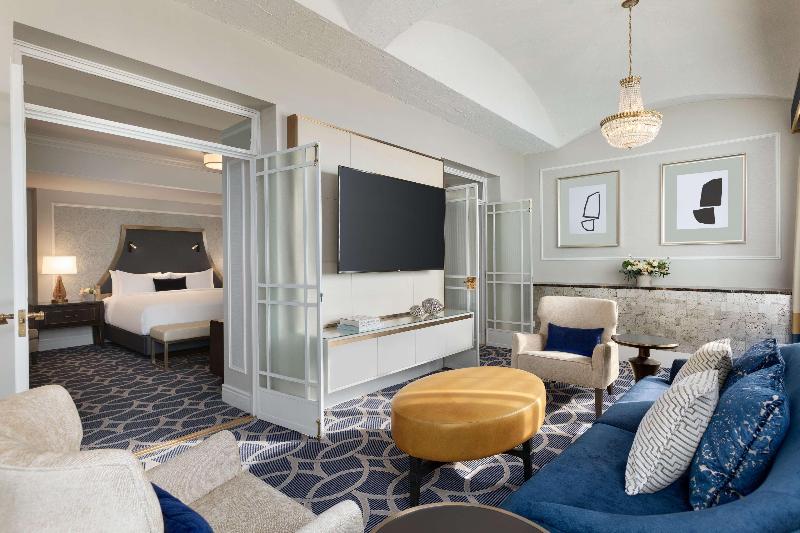 Fairmont Hotel Vancouver image
