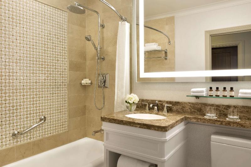 Fairmont Hotel Vancouver image