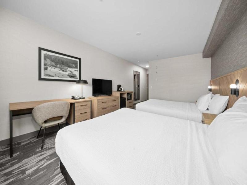 Sandman Calgary Airport image