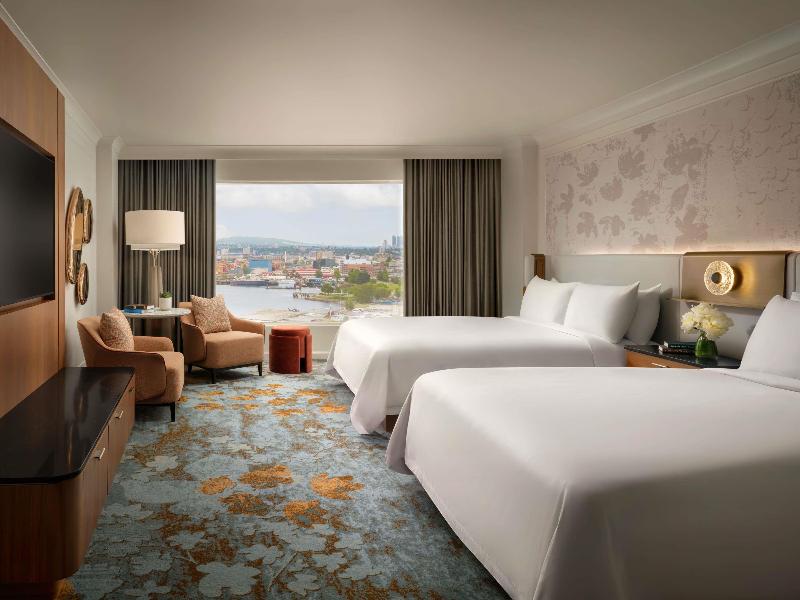 Fairmont Waterfront image