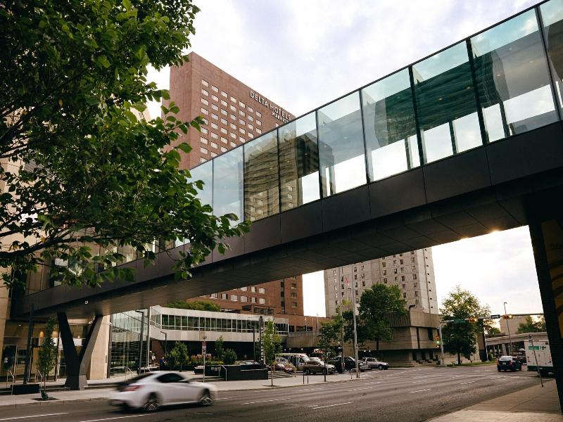 Delta Hotels Calgary Downtown image