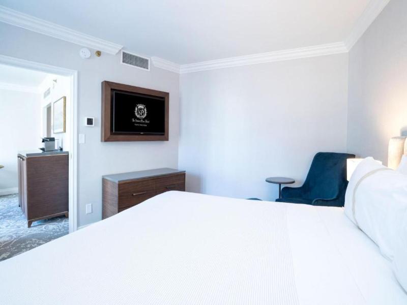 The Sutton Place Hotel Vancouver image