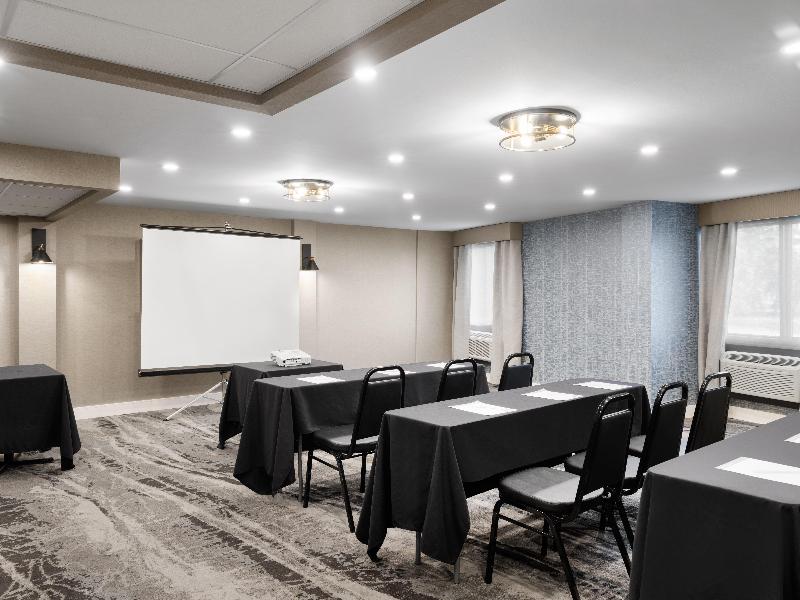 Holiday Inn Calgary Airport Holiday Inn Calgary Airport