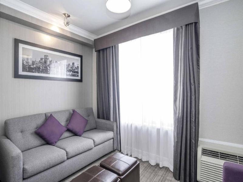 Sandman Signature Calgary Downtown Hotel image