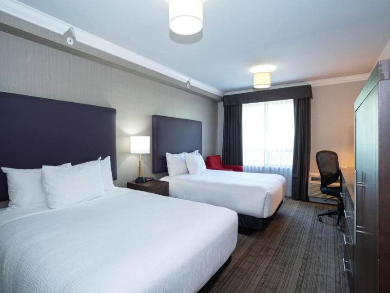 Sandman Signature Calgary Downtown Hotel image