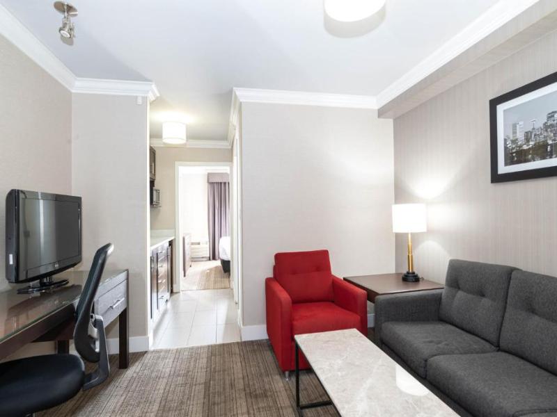 Sandman Signature Calgary Downtown Hotel image