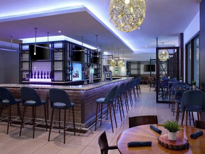 Toronto Airport Marriott Hotel image