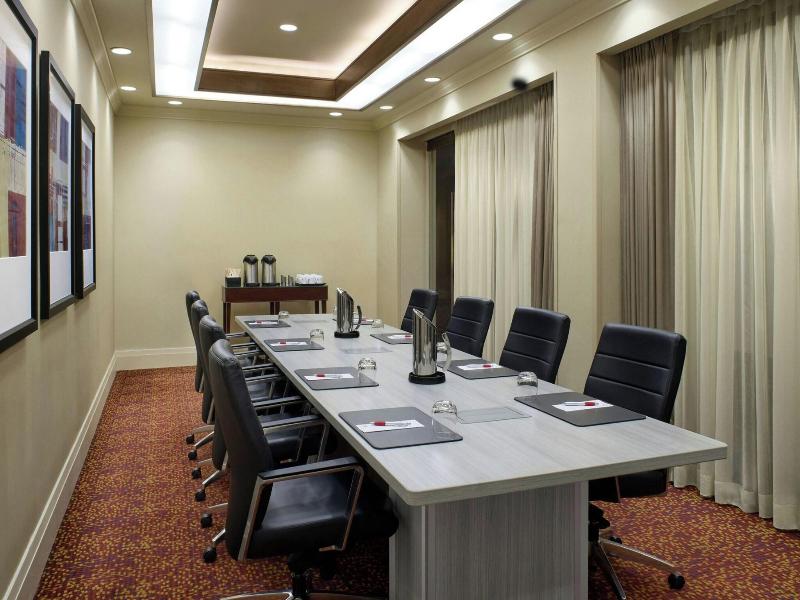Toronto Airport Marriott Hotel image