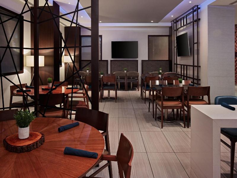 Toronto Airport Marriott Hotel image