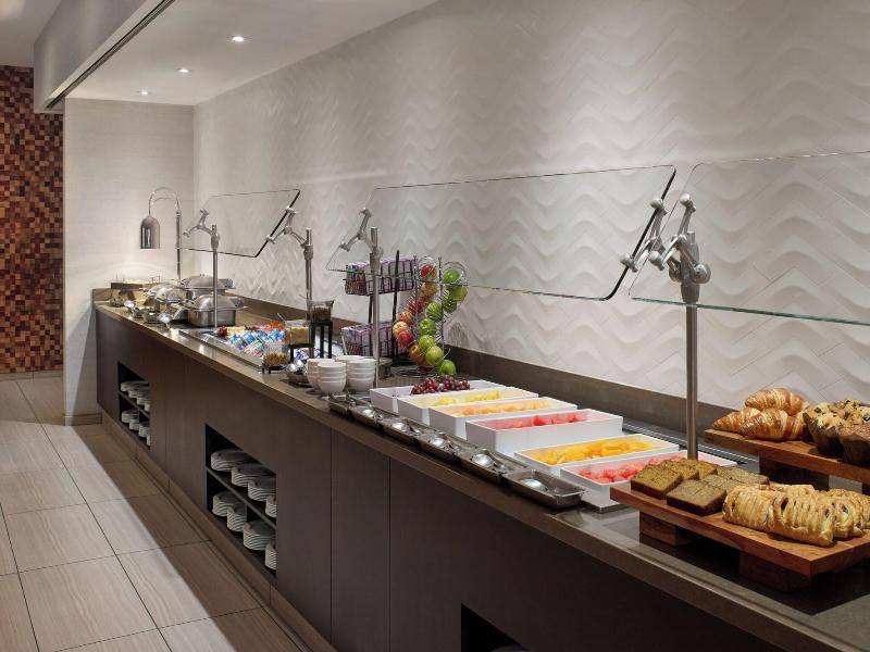 Toronto Airport Marriott Hotel image