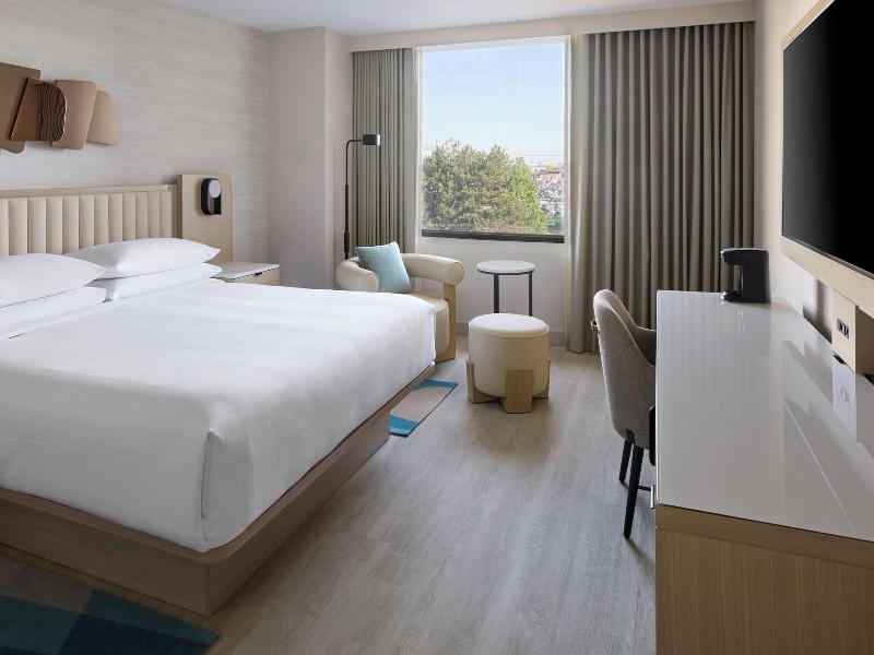 Toronto Airport Marriott Hotel image