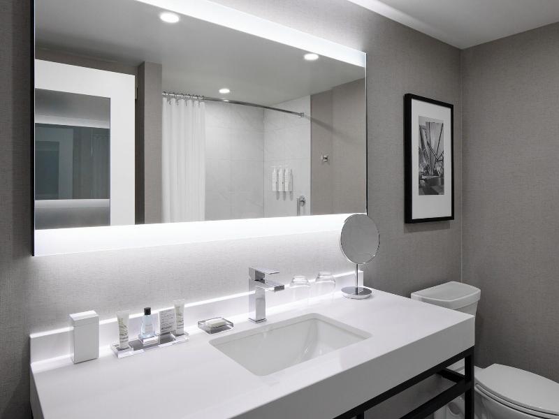 Toronto Airport Marriott Hotel image