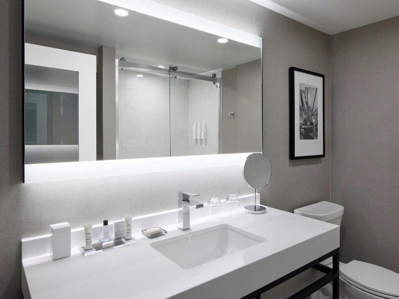 Toronto Airport Marriott Hotel image