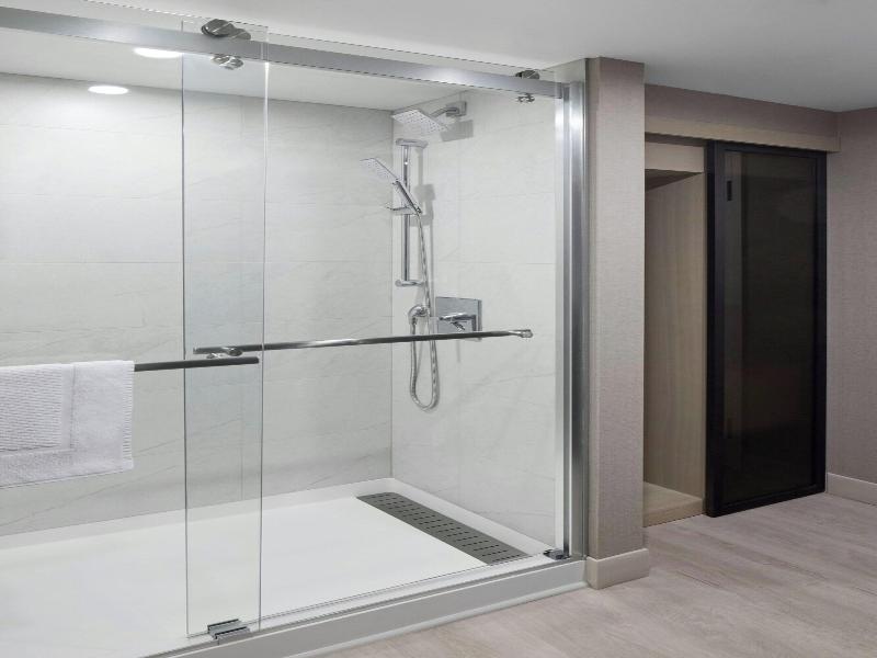 Toronto Airport Marriott Hotel image