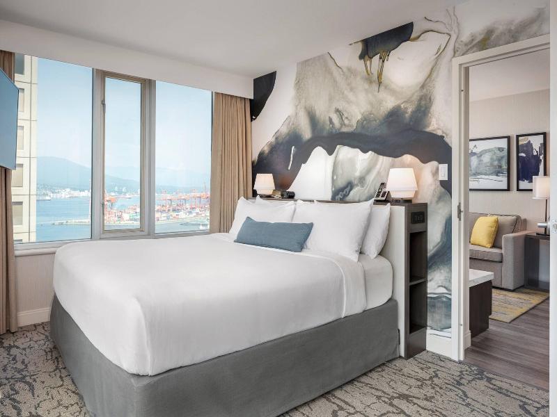 Delta Hotels Vancouver Downtown Suites image