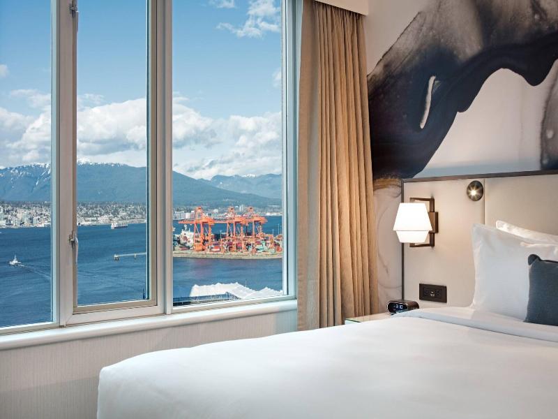 Delta Hotels Vancouver Downtown Suites image