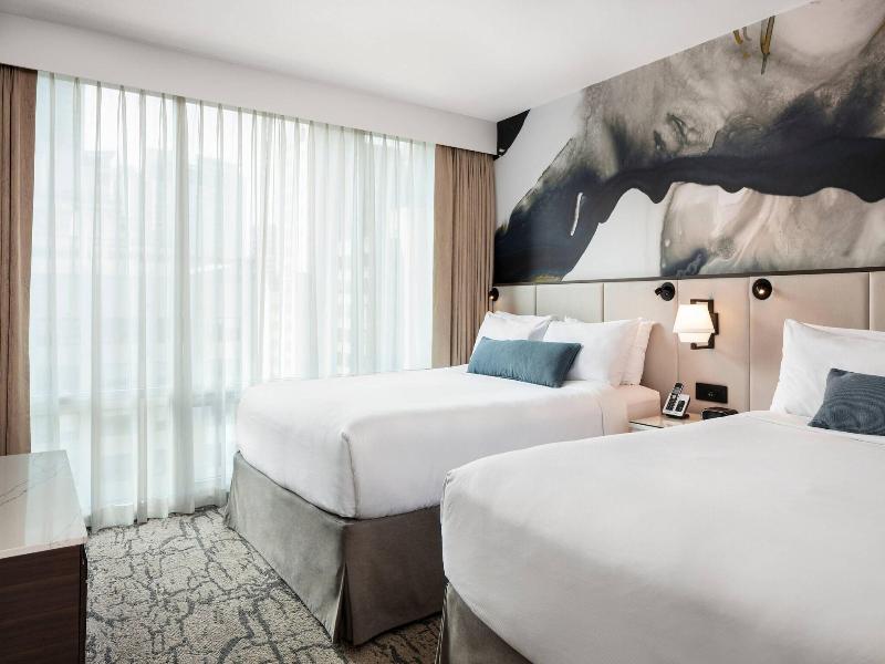 Delta Hotels Vancouver Downtown Suites image