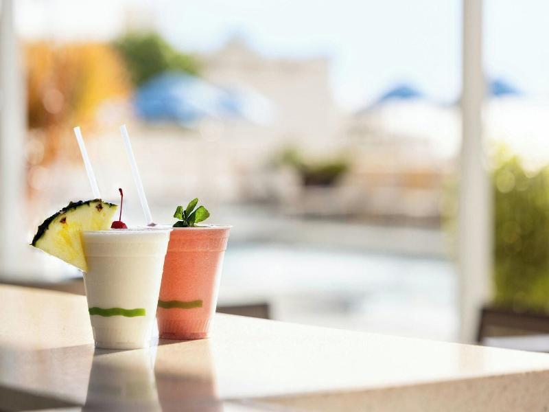 Marriott's BeachPlace Towers image