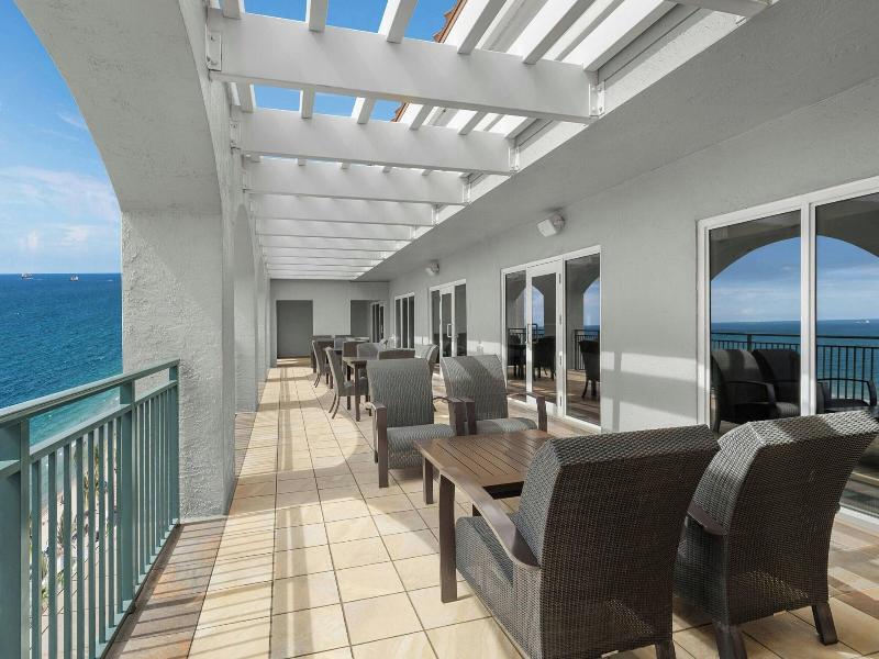 Marriott's BeachPlace Towers image