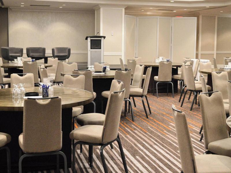 Delta Hotels Montreal image