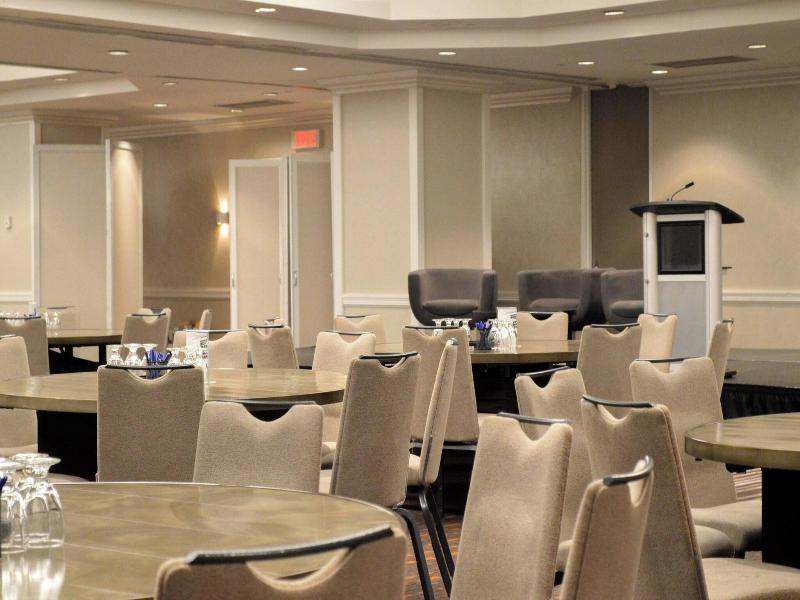 Delta Hotels Montreal image