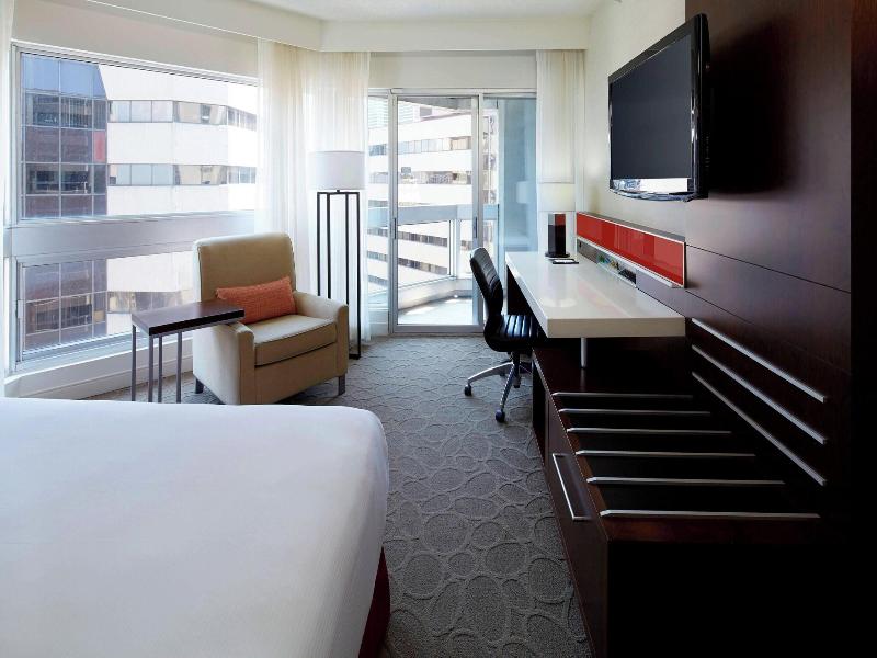 Delta Hotels Montreal image