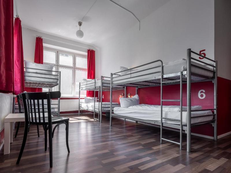 Mitte's Backpacker Hostel image