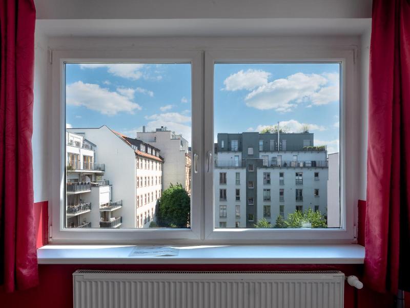 Mitte's Backpacker Hostel image