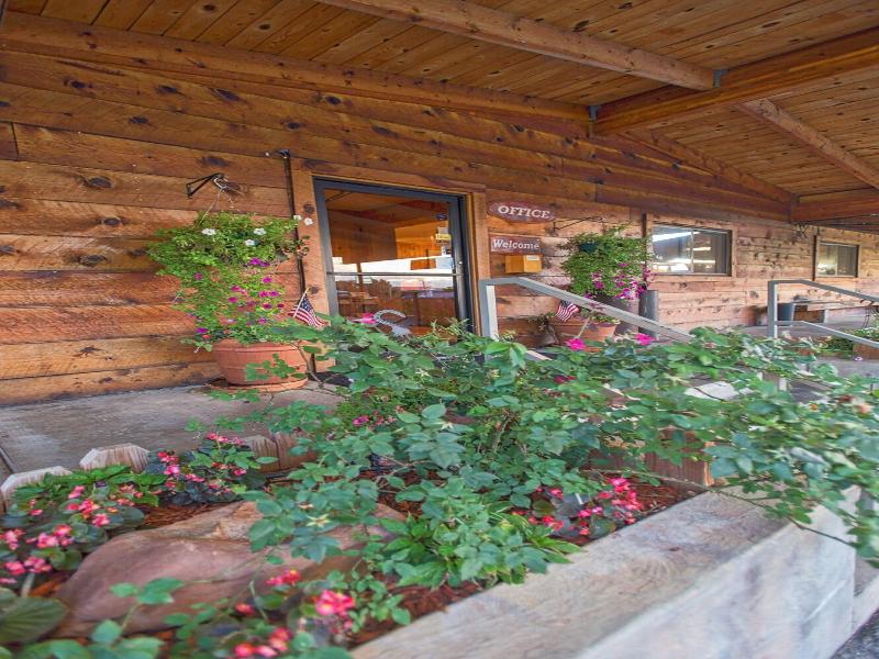 Redstone Inn