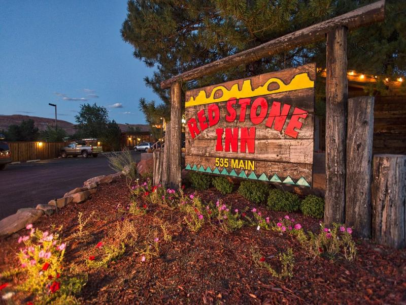 Redstone Inn