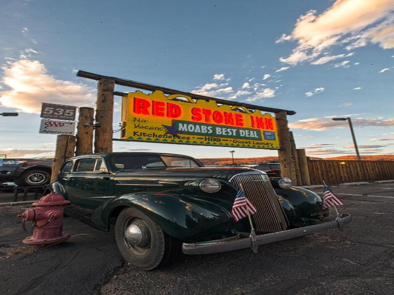 Redstone Inn