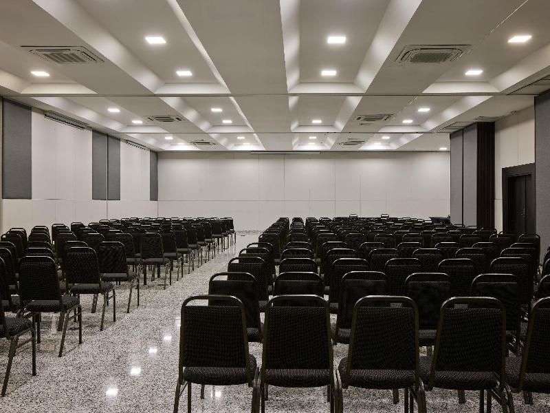 Mercure Belo Horizonte Lourdes image