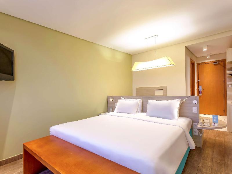 Mercure Salvador Rio Vermelho image
