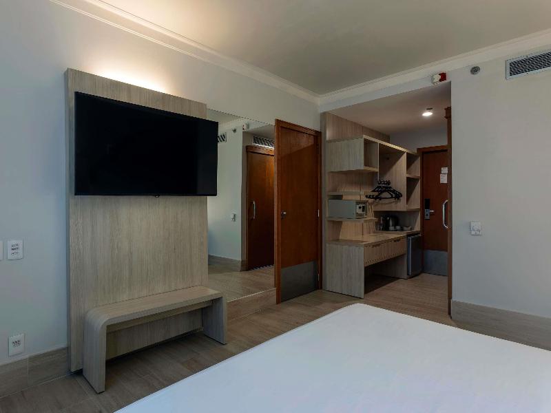Mercure Salvador Rio Vermelho image