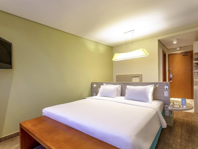 Mercure Salvador Rio Vermelho image