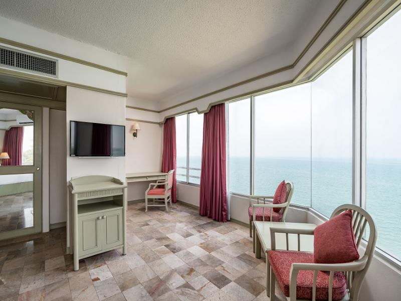 Cholchan Pattaya Beach Resort image
