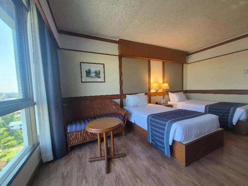 Cholchan Pattaya Beach Resort image