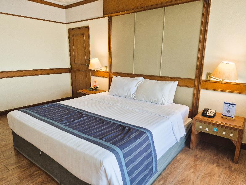 Cholchan Pattaya Beach Resort image