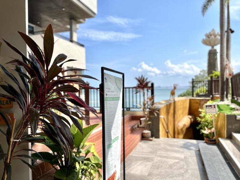 Garden Cliff Resort & Spa image