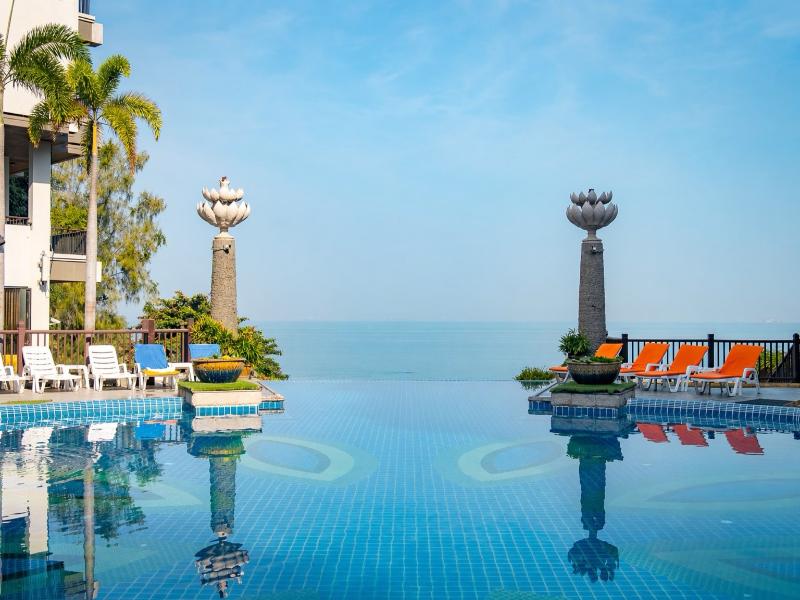 Garden Cliff Resort & Spa image
