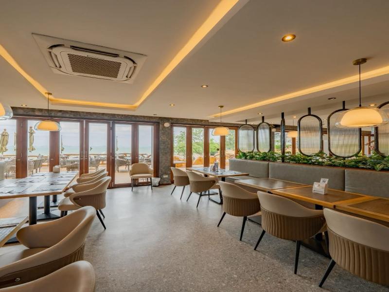 Garden Cliff Resort & Spa image