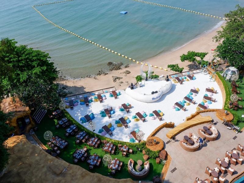 Garden Cliff Resort & Spa image