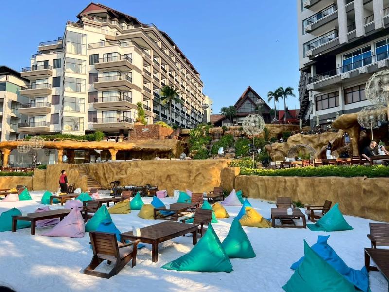 Garden Cliff Resort & Spa image