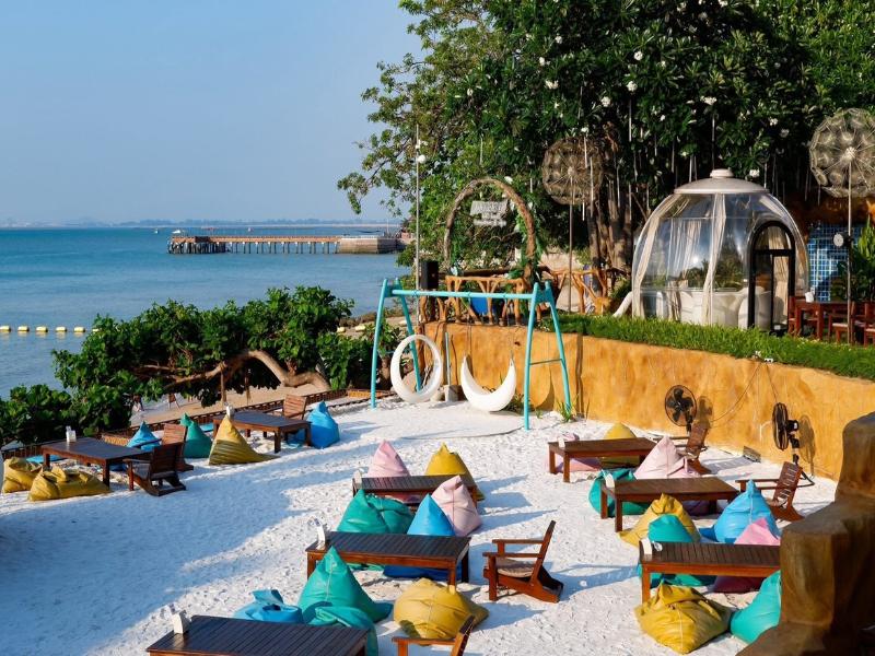 Garden Cliff Resort & Spa image