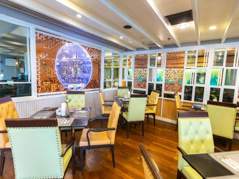 Garden Cliff Resort & Spa image