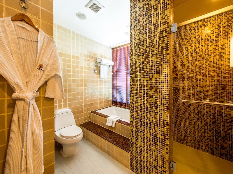Garden Cliff Resort & Spa image