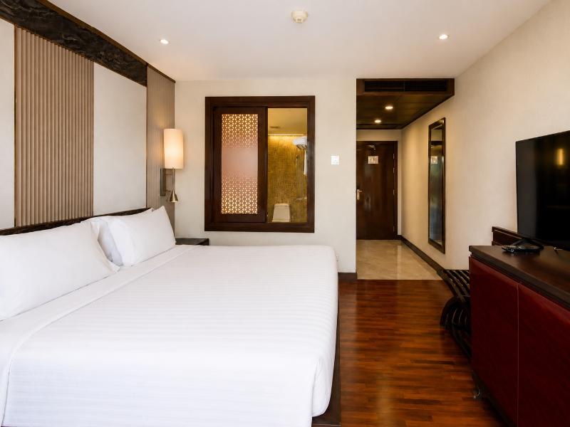 Garden Cliff Resort & Spa image