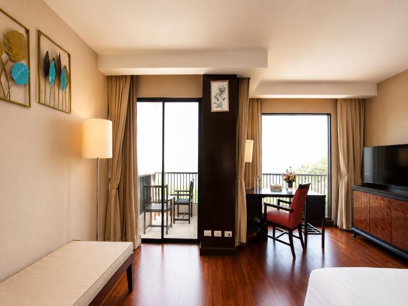 Garden Cliff Resort & Spa image