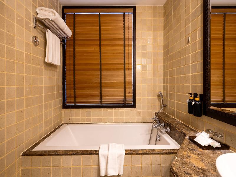 Garden Cliff Resort & Spa image