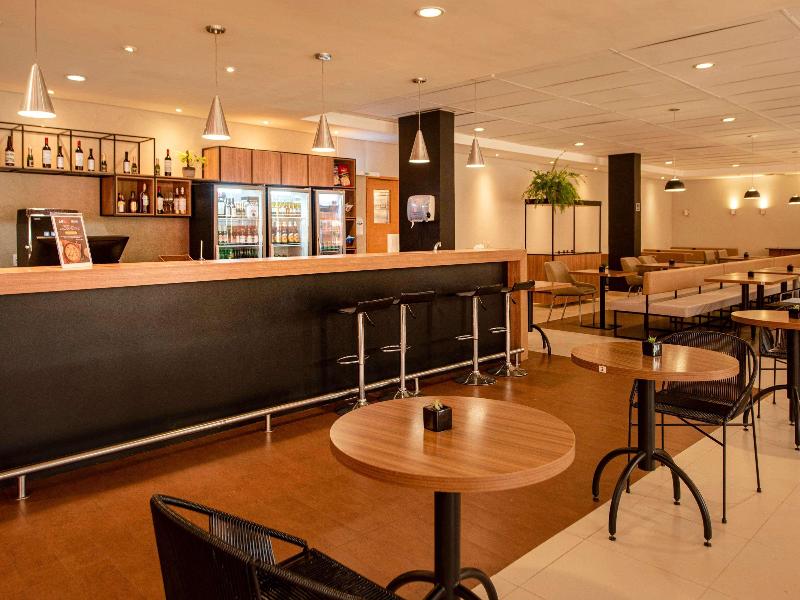 Ibis Betim image